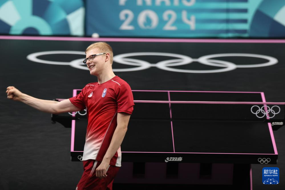 他敞开大门 他敞开大门